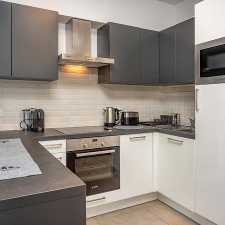 Grace Pine Apartment 3 Budapest Exteriör bild